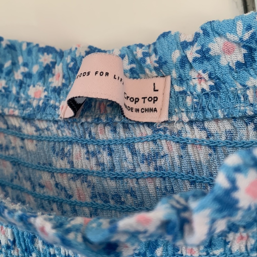 NWT L smocked Crop Top - Picture 2 of 3